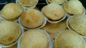 vegetables pies at Vegana By Tentúgal in Porto