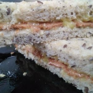 Grilled Cheese and Bacon at Vegana By Tentúgal in Porto