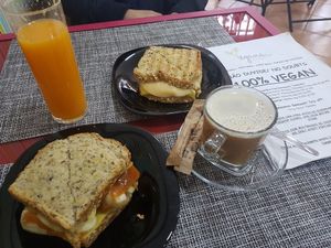 Yummmie 😊 at Vegana By Tentúgal in Porto