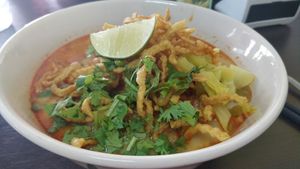 Khao soi at Tien Sieng Vegetarian Foods in Chiang Mai