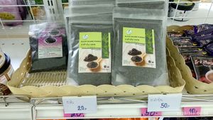 Sesame seeds at Tien Sieng Vegetarian Foods in Chiang Mai