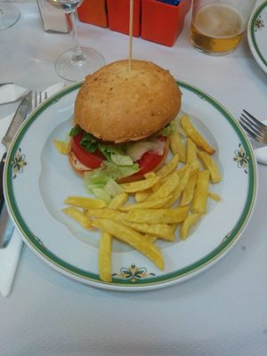 Oats burger at Hermanos Egea in Madrid