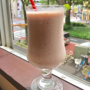 Amazake smoothies  at OYAKI Company in Tokyo