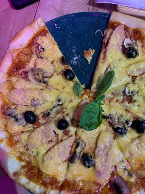 Neapolitana  at OM NOM NOM in Lviv