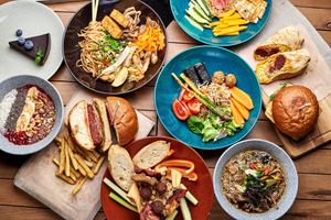 OM NOM NOM food at OM NOM NOM in Lviv