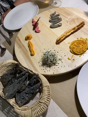 Tabla de patés veganos at La Casa Viva in Tavernes De La Valldigna