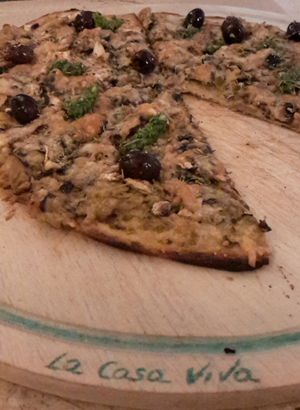 Pizza at La Casa Viva in Tavernes De La Valldigna