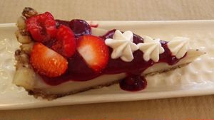 Tarta de dátiles imitando "cheesecake" at La Casa Viva in Tavernes De La Valldigna