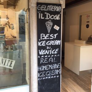 Sign il Doge at Gelateria Il Doge in Venice