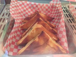 Feuilleter Sophie Sucrée  at Herbivores Marche Vegetalien in Montreal