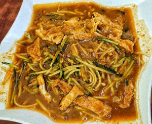 Mee rebus, taste like rojak paste at Giant Bowl Vegetarian Restaurant in Kuala Lumpur