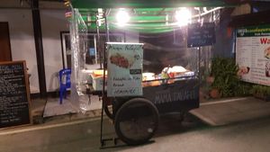 The cart at Queen Falafel in Pai