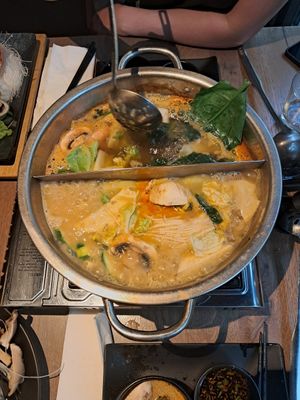 Hot Pot vegan at Mama Liu and Sons in Vienna