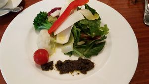 前菜-沙拉 at Disneyland - Eastside Cafe in Tokyo