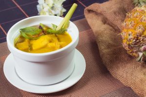 Indian Curry with bread at Spring Lotus - Duong Sinh Chay in Hanoi