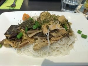 Buddha's favorite: various asian pickled veggies with rice noodles (vegan) 9,50 euros at Anna's Lunchroom in Utrecht