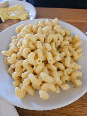 Mac n cheeze! at Off The Griddle - Southeast in Portland