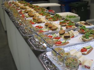 Plateaux de fingerfoods salés pour un vernissage at Delice Vegetal in Kaeerjeng