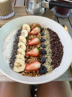 Açai-Smoothiebowl  at The Green in Nuremberg