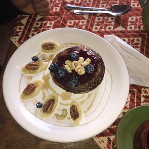 Hot cakes at Suwa Restaurante Vegano in Queretaro