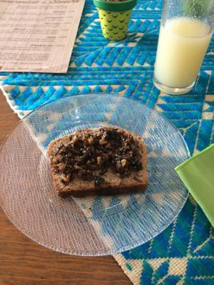 Entrada de Pan de masa madre con aceitunas.  at Suwa Restaurante Vegano in Queretaro