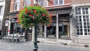 Front (was closed) at Tabkeaw in Maastricht