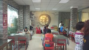 Eating area at PuTiShu Banyan Tree in Zhangzhou