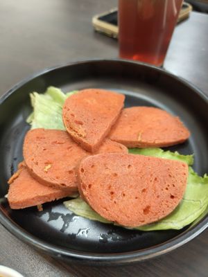 Fried luncheon at Rice House 谷王栈( 粥大王) in Central Singapore