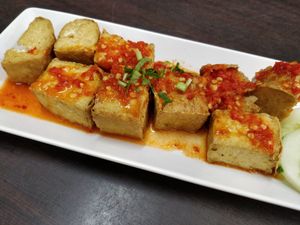 Fried Tofu with chilli at Rice House 谷王栈( 粥大王) in Central Singapore
