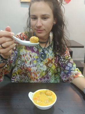 Satong balls with curry at Rice House 谷王栈( 粥大王) in Central Singapore