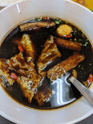 Bah ku teh - delicious at Rice House 谷王栈( 粥大王) in Central Singapore