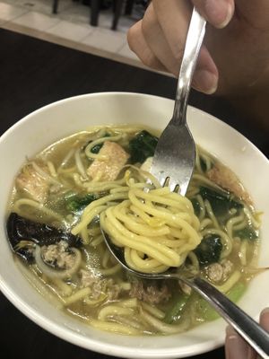 #0065 mushroom noodle soup $4 👍🏻👍🏻 at Rice House 谷王栈( 粥大王) in Central Singapore