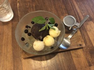 Anmitsu with amazake ice cream and banana at Cafe Loop in Kawasaki