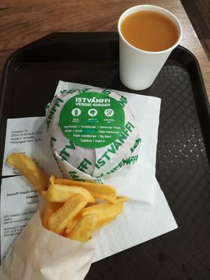 Small menu: Istvánffi mushroom burger, fries and peach juice at Epoch Vegan Burger in Budapest