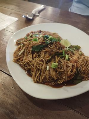 mee goreng at Dimali Inn in Mirissa