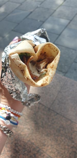 Saitan Dürum mit Baba Ghanoush at SimSim in Munich