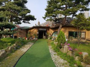 Front door & garden of the Vbigaram vegan buffet at Bitgaram Vegan Buffet 빛가람채식뷔페" in Chungju