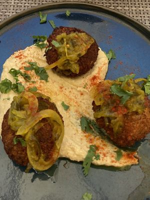 The hummus   at Mama Gaia in Vence