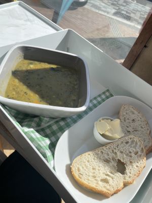 Spring vegetable soup with sourdough bread and vegan butter at Pause Cat Cafe in Bournemouth