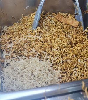 Fried noodle ~ 16/4/22 at Yu Yuan Vegetarian Stall 裕元齋素食 in Central Singapore