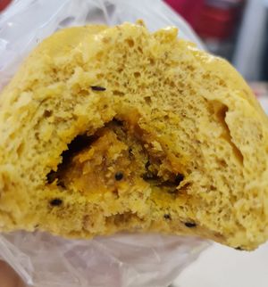 Pumpkin Bao ~ 11/5/22 at Yu Yuan Vegetarian Stall 裕元齋素食 in Central Singapore