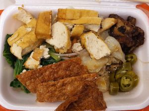 3.20 ~ economy mee hoon at Yu Yuan Vegetarian Stall 裕元齋素食 in Central Singapore