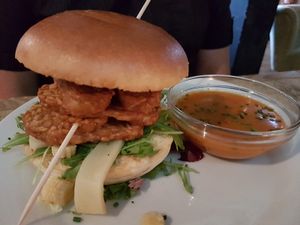 burger with tempeh at The Lab in Maastricht