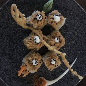 Crispy G-Ken Floss Maki (6 for 10 ringgit) at Sushi Kitchen in Penang
