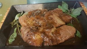 Sizzling steak at Shuizhong Liansushi - Lotus Veg in Suzhou