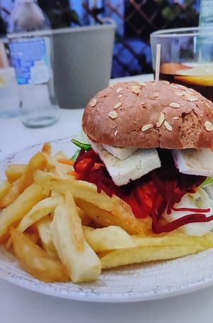 Hamburguesa de tofu a la plancha at Pitas Pitas in Plasencia