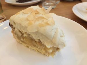 apple pie at Wilk Syty in Wroclaw