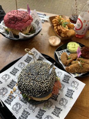 Royal Smash Burger, Notorious Sumo Burger, Waffle Fries, No Wings at Vegan Junk Food Bar - 2D in Amsterdam