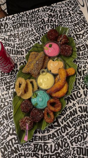 Starter Platter at Vegan Junk Food Bar - 2D in Amsterdam