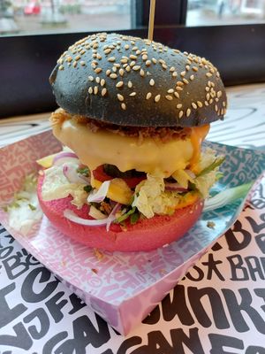 Vegan burger at Vegan Junk Food Bar - 2D in Amsterdam